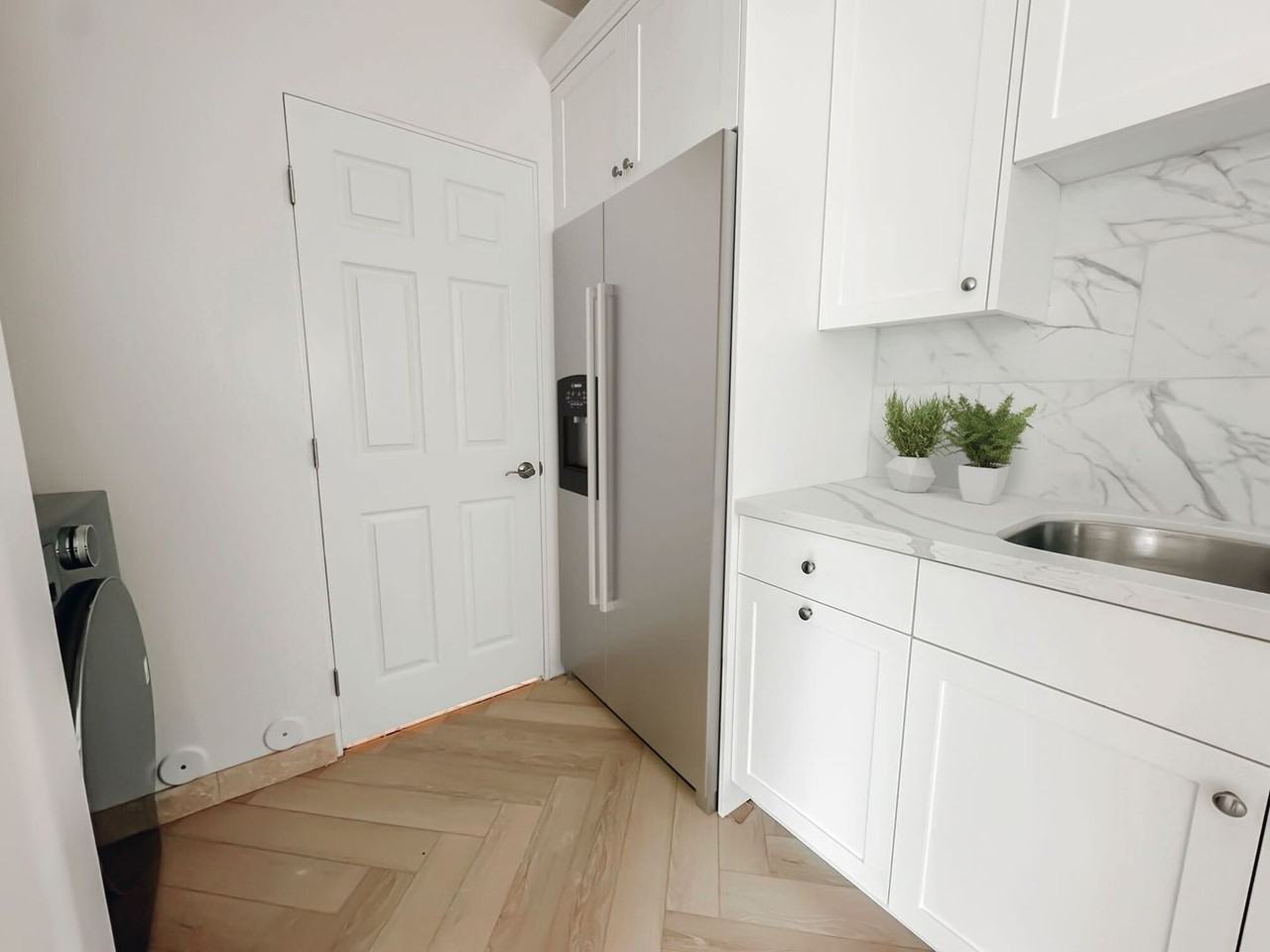 3549 Sierra Morena Ave - Photo 3 of 10