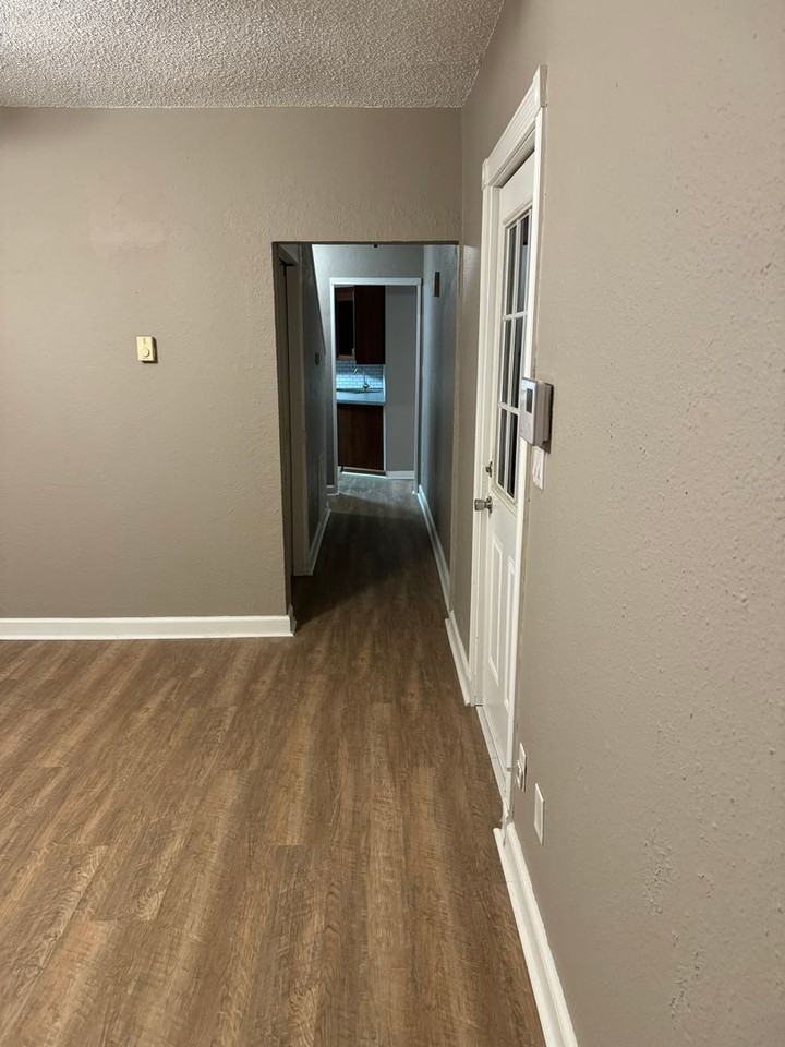 1627 W Thoman St - Photo 5 of 24