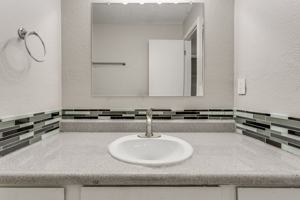 featured image of 2400 N Nottingham Way