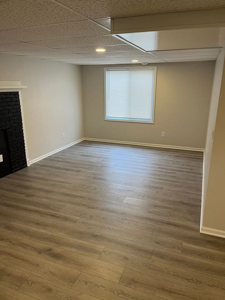 22621 Camber Ave - Photo 4 of 14