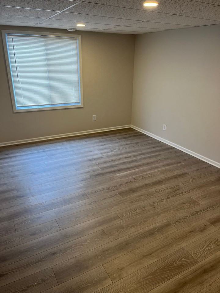 22621 Camber Ave - Photo 5 of 14