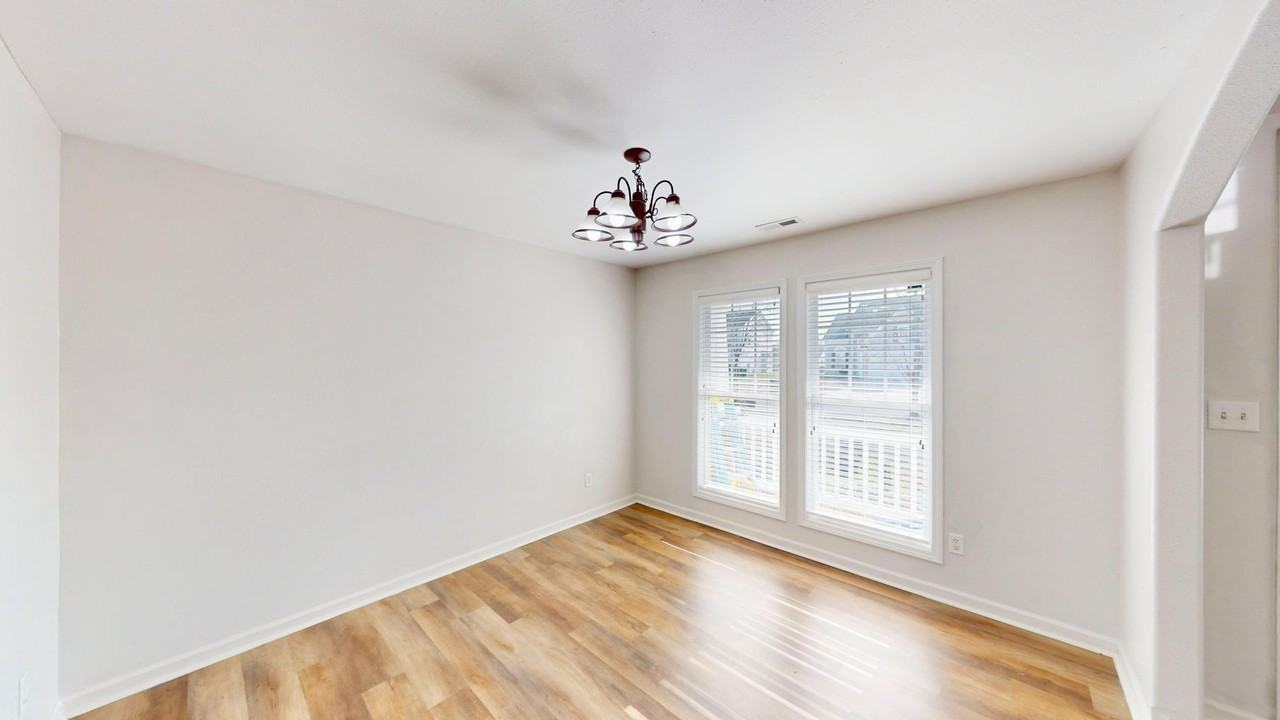 12911 Walking Stick Dr - Photo 3 of 30