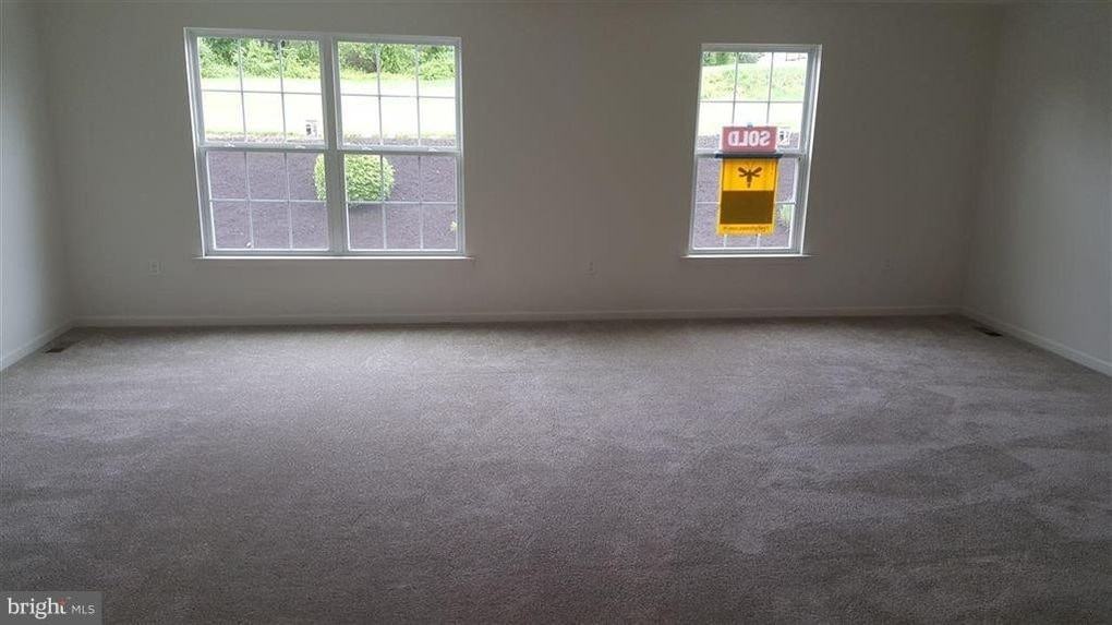 5115 Winthrop Avenue - Photo 3 of 8