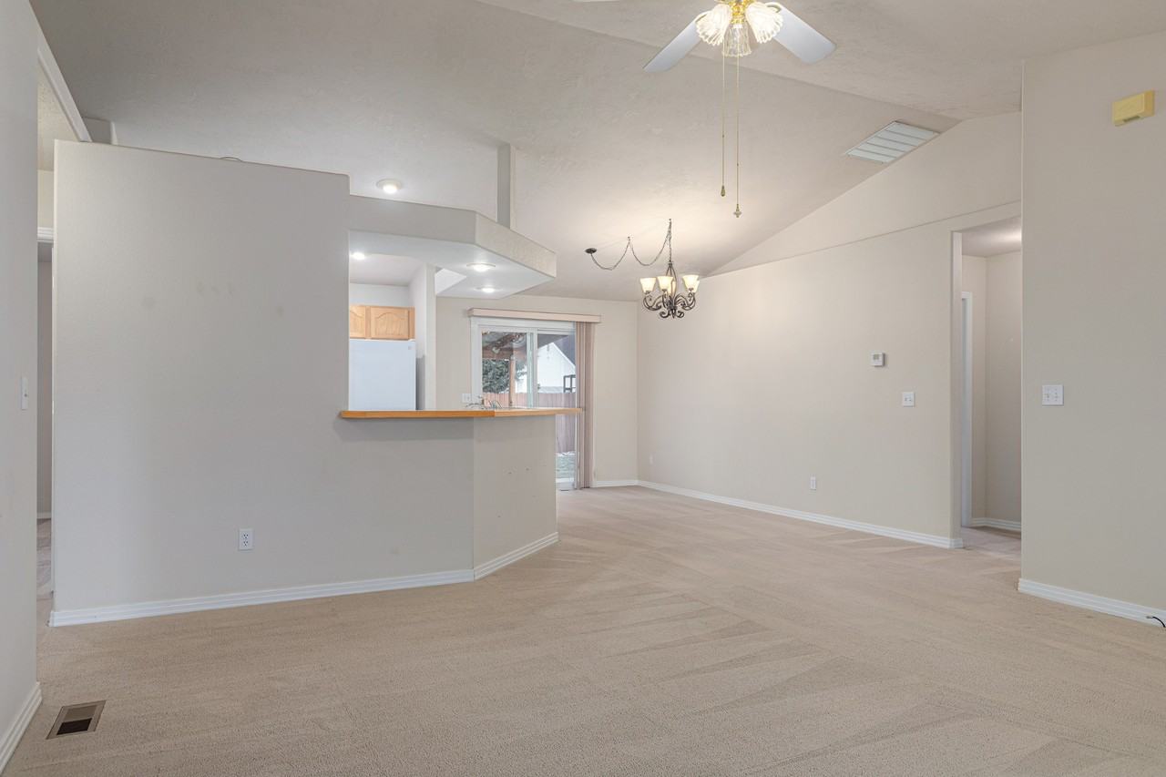 2182 E Clarene St #NA - Photo 4 of 32