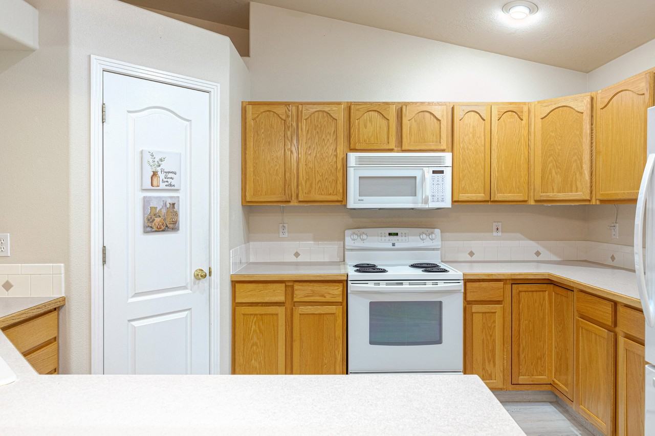 2182 E Clarene St #NA - Photo 7 of 32