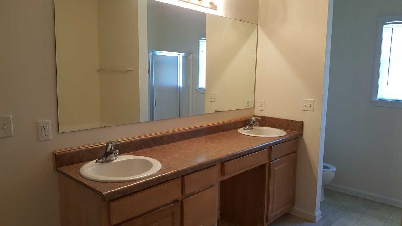 Scotland Rd #990 - Photo 6 of 37