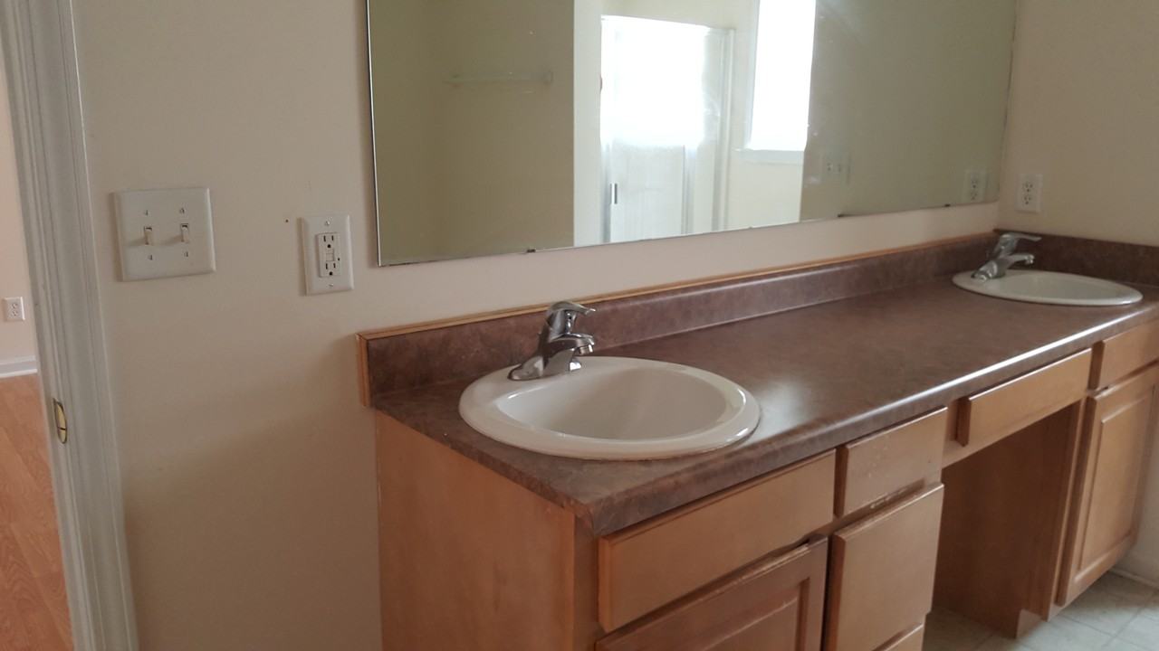 Scotland Rd #990 - Photo 7 of 37