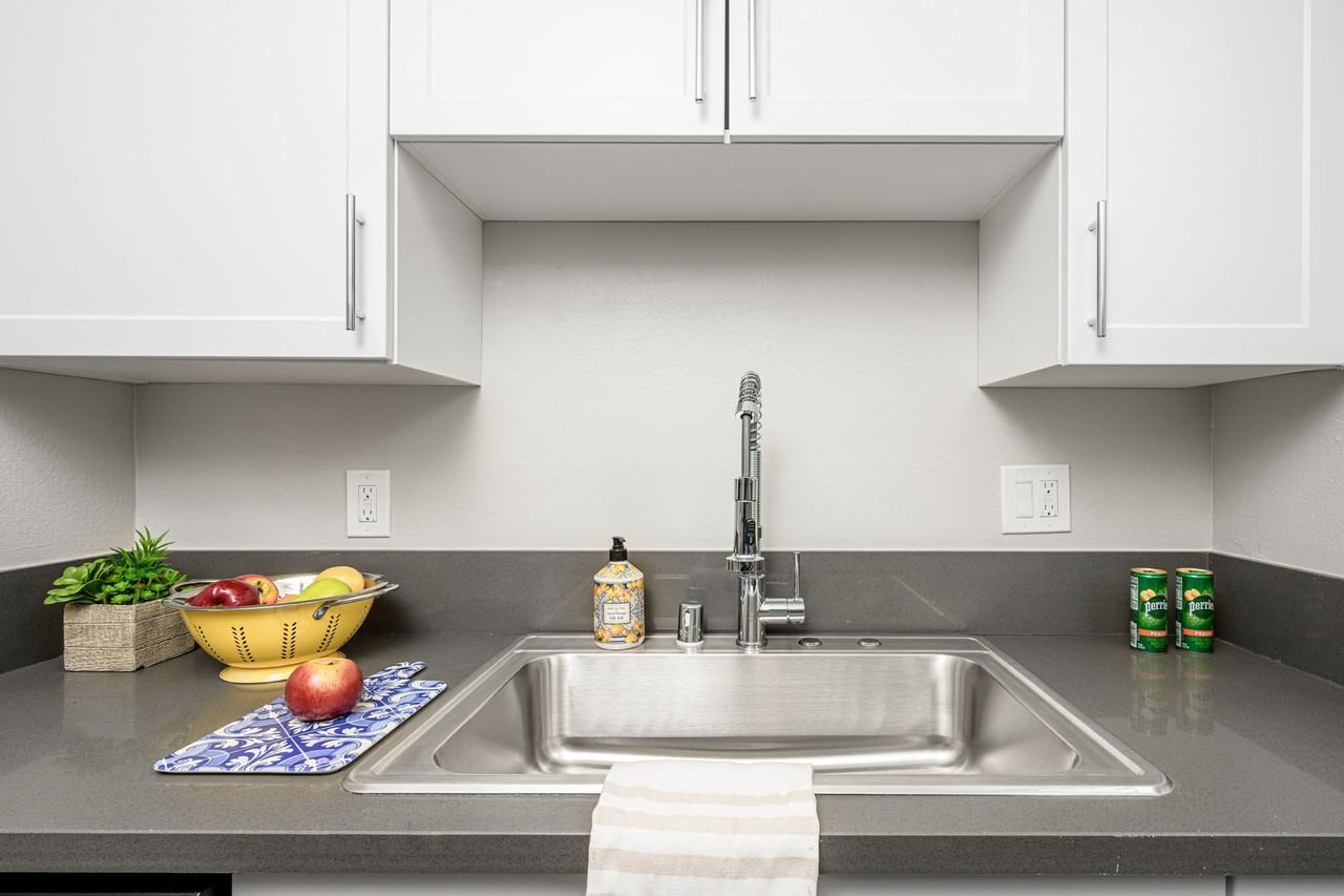 Mountain View Camarillo - Photo 7 of 26