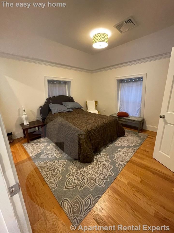 64 Flint St - Photo 4 of 22