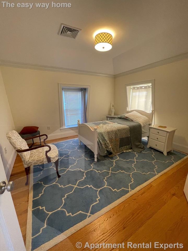 64 Flint St - Photo 6 of 22