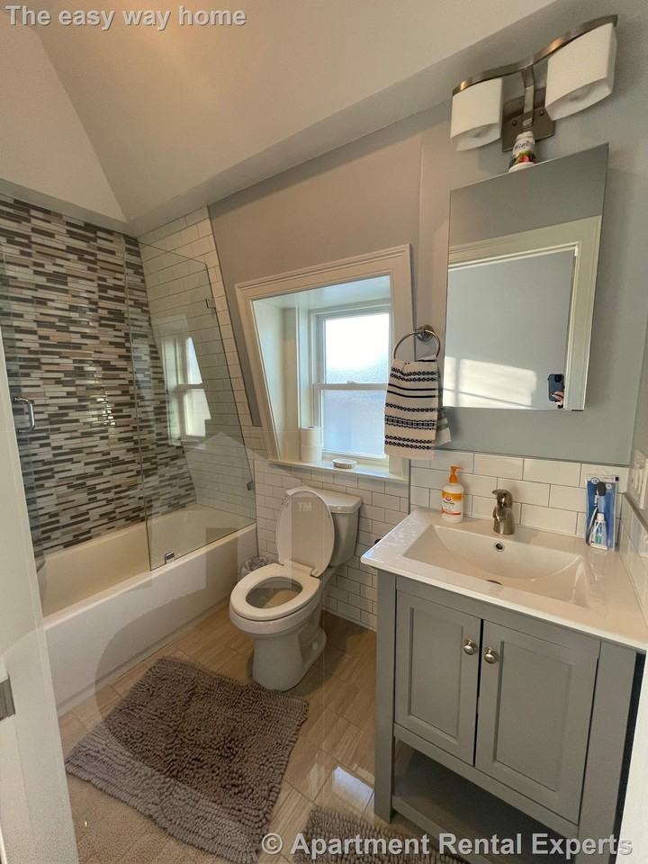 64 Flint St - Photo 7 of 22