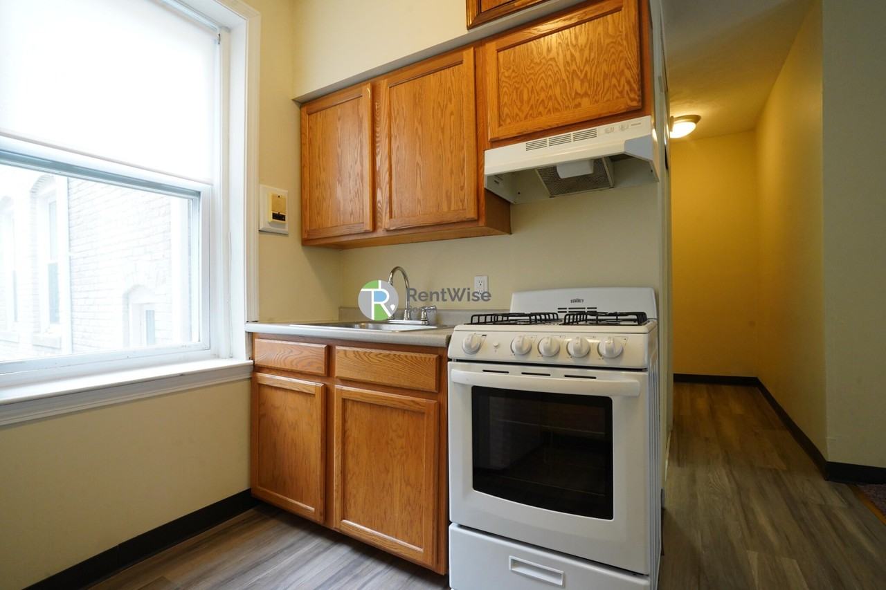 161 Kelton St #14 - Photo 6 of 12
