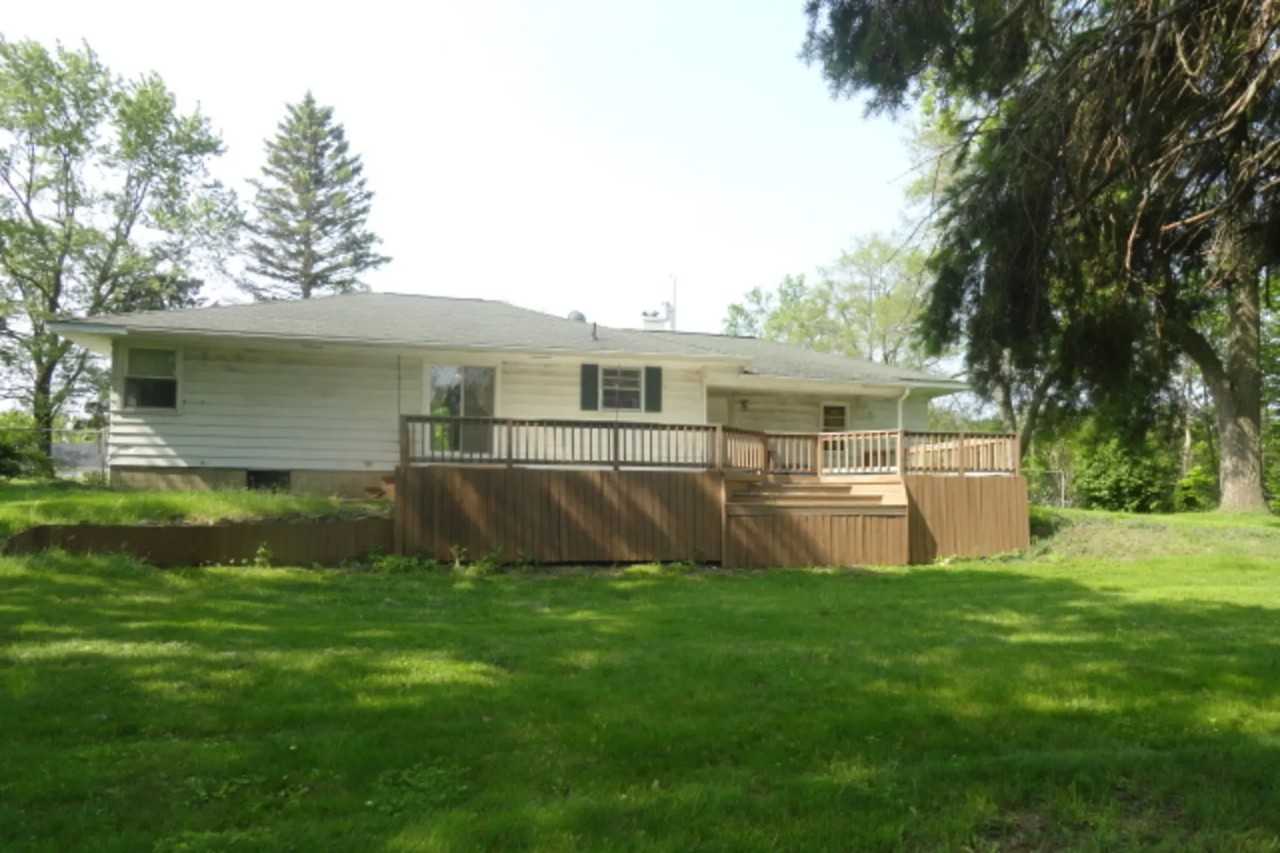 6184 Flushing Rd - Photo 2 of 18