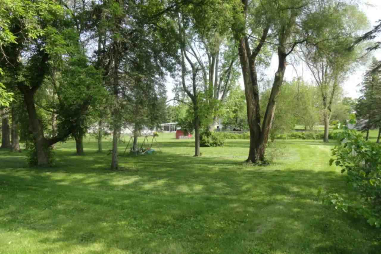 6184 Flushing Rd - Photo 3 of 18