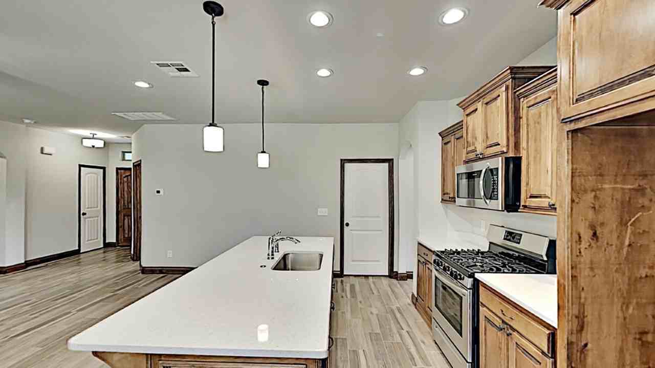 7037 Hidden Trail Ln - Photo 7 of 21