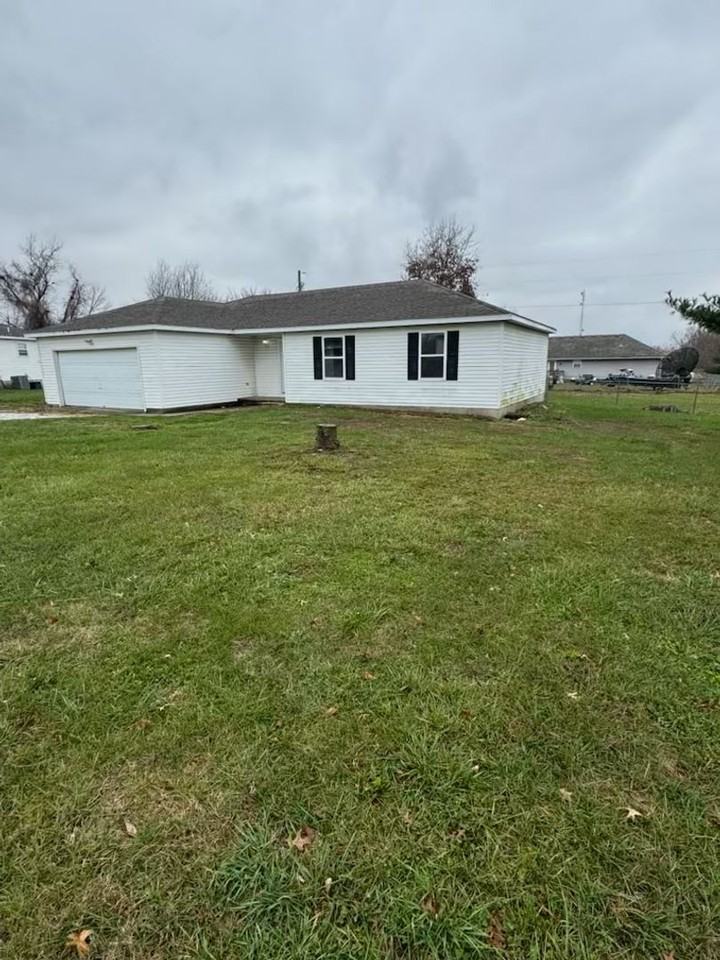 1501 S 18th Ave - Photo 3 of 26