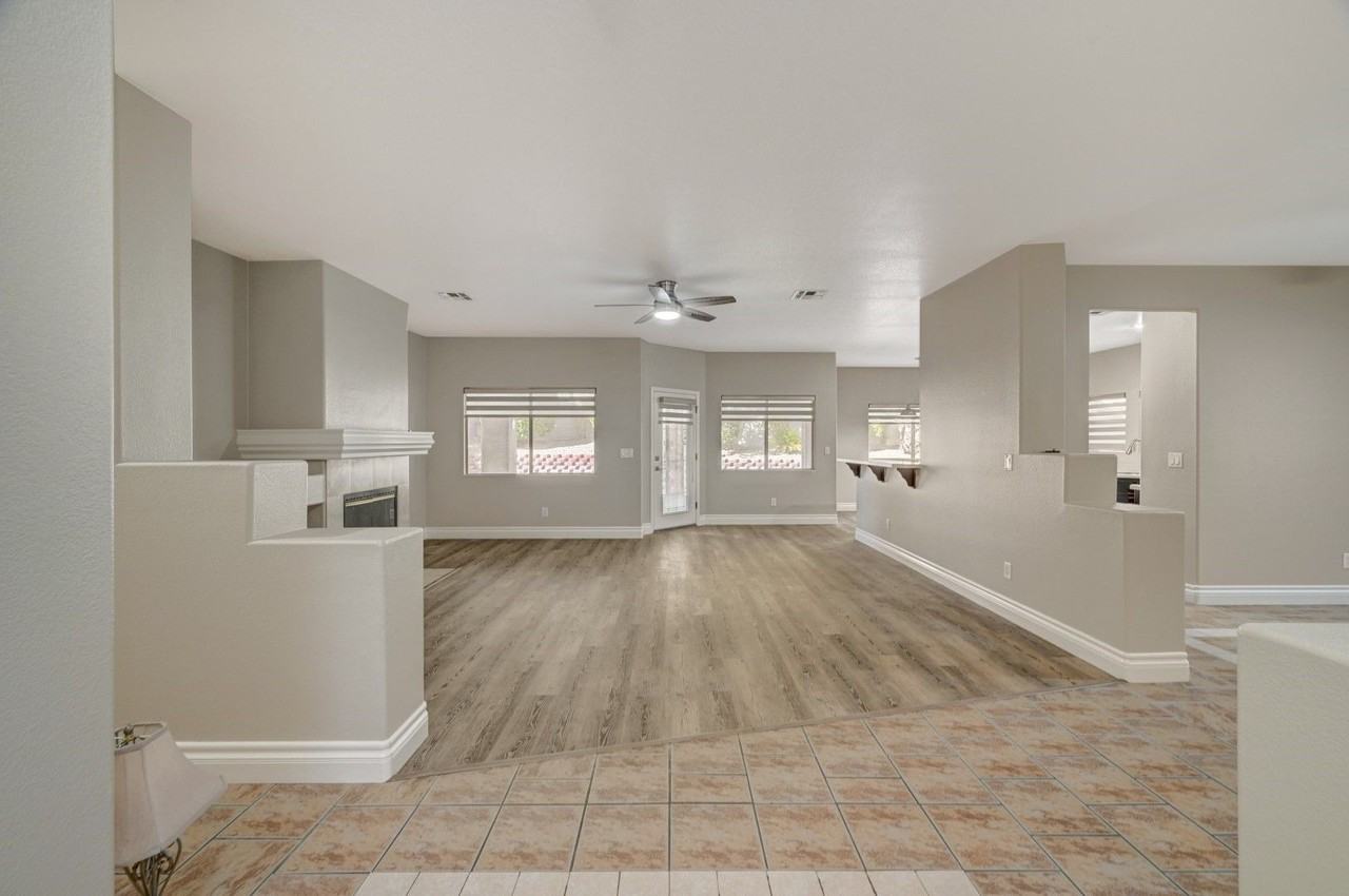 8116 Squaw Springs Ln - Photo 4 of 50