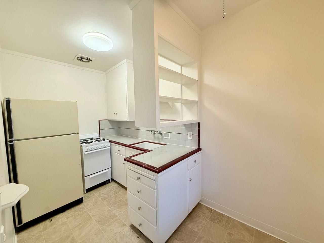 2715 O St #9 - Photo 6 of 16