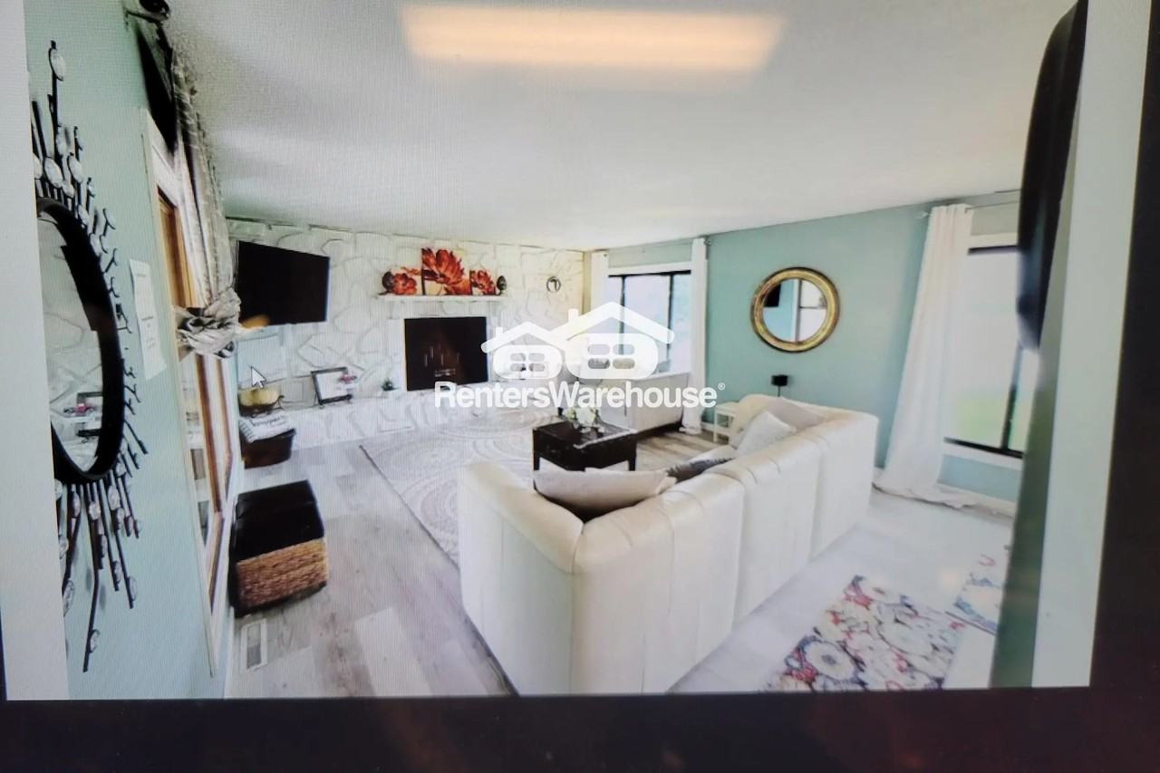 16141 Pepin Ln - Photo 2 of 24