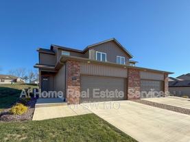 900 S Rimes Ave - Photo 1 of 1
