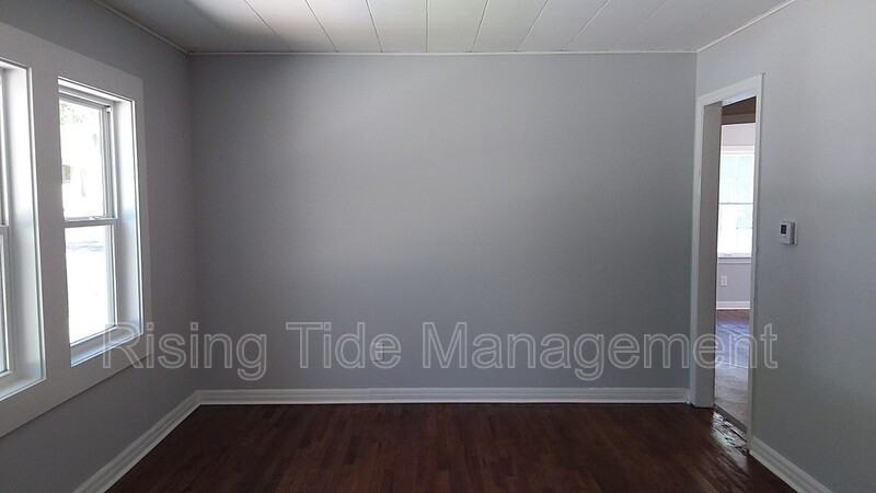 1421 35th Ave N - Photo 3 of 16