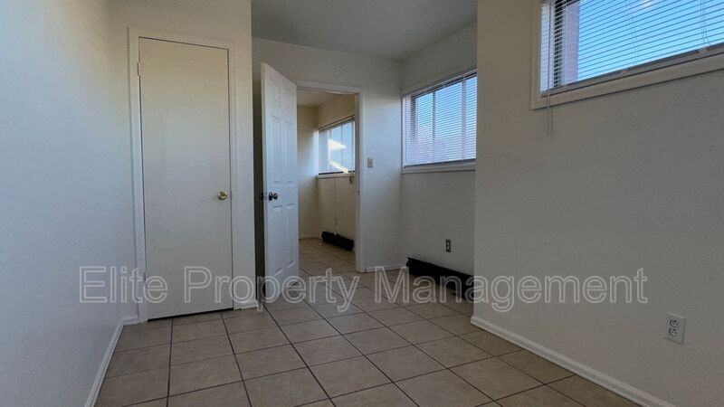 612 Minnequa Ave - Photo 3 of 21