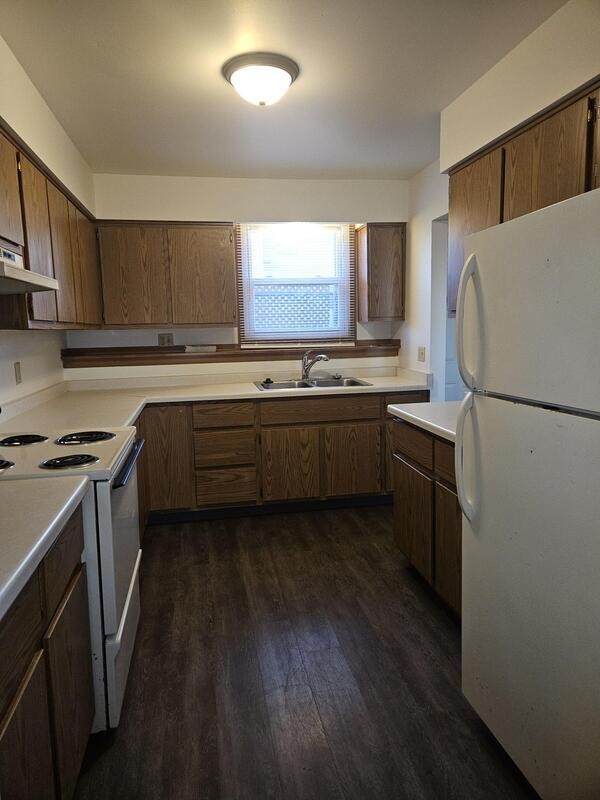 318 Joseph St - Photo 6 of 15