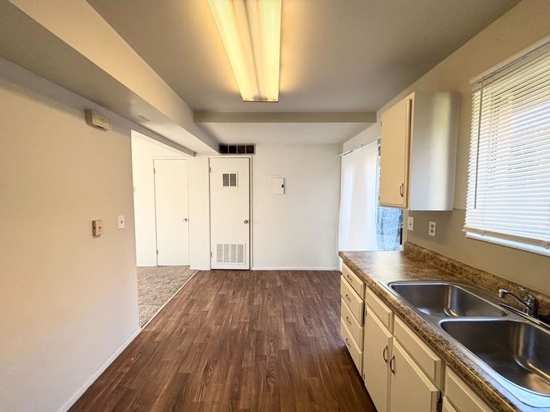 2284 S St - Photo 2 of 27