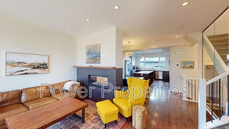 1113 Russet Rd Ne - Photo 2 of 40