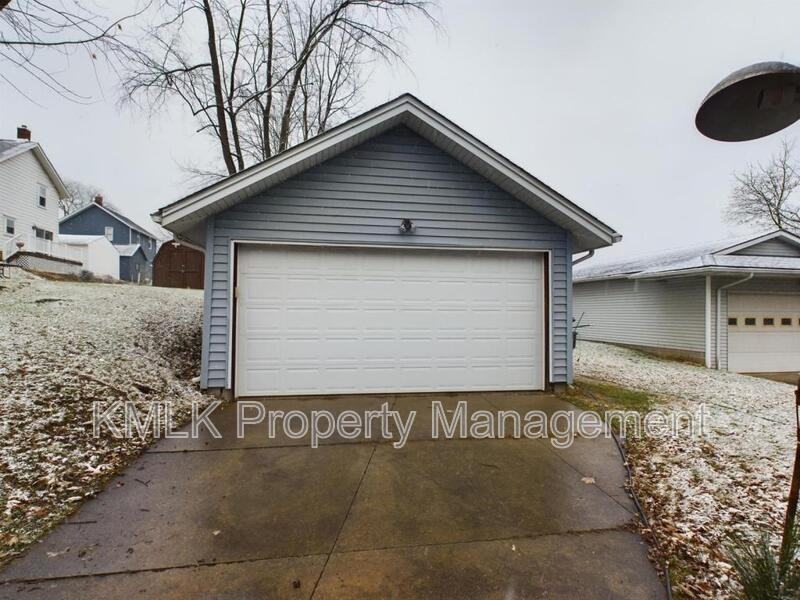 117 Hazelwood Ave - Photo 3 of 18