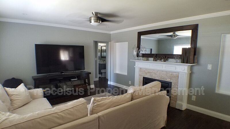 144 J St - Photo 2 of 6