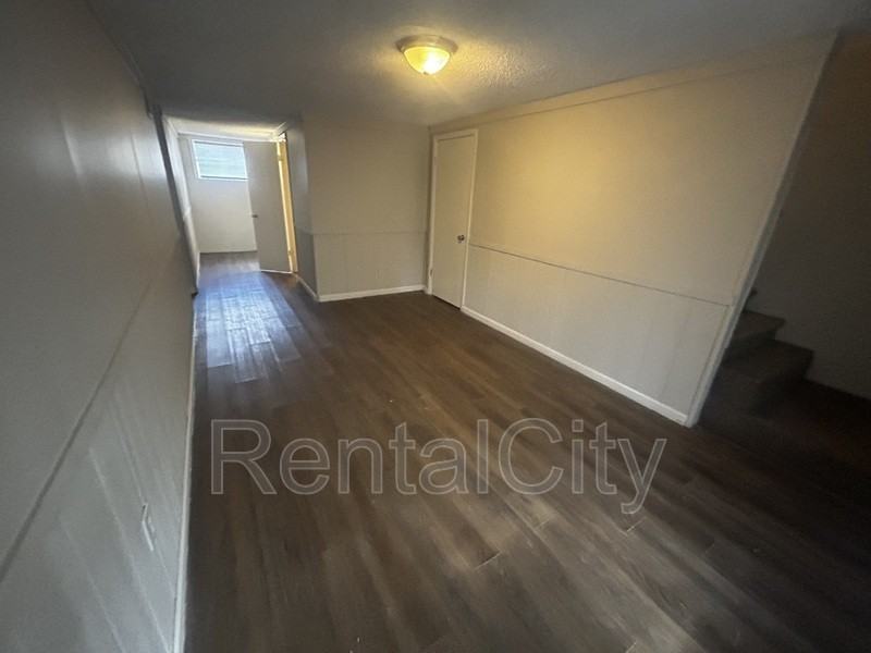 26 Oakridge Dr - Photo 3 of 12