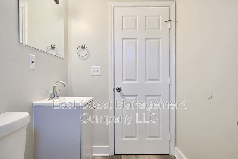 2009 Eagle St - Photo 3 of 32