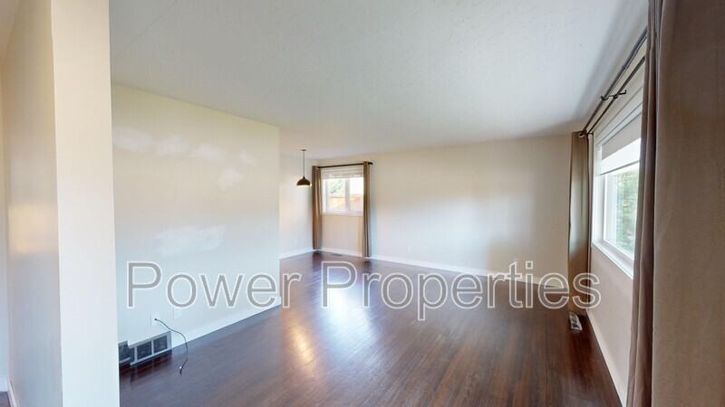 4111 Charleswood Dr Nw - Photo 6 of 16