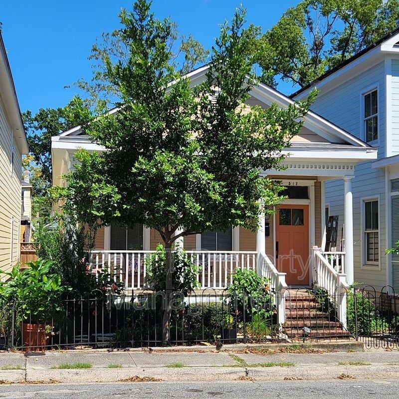512 E 34th St - Photo 2 of 16
