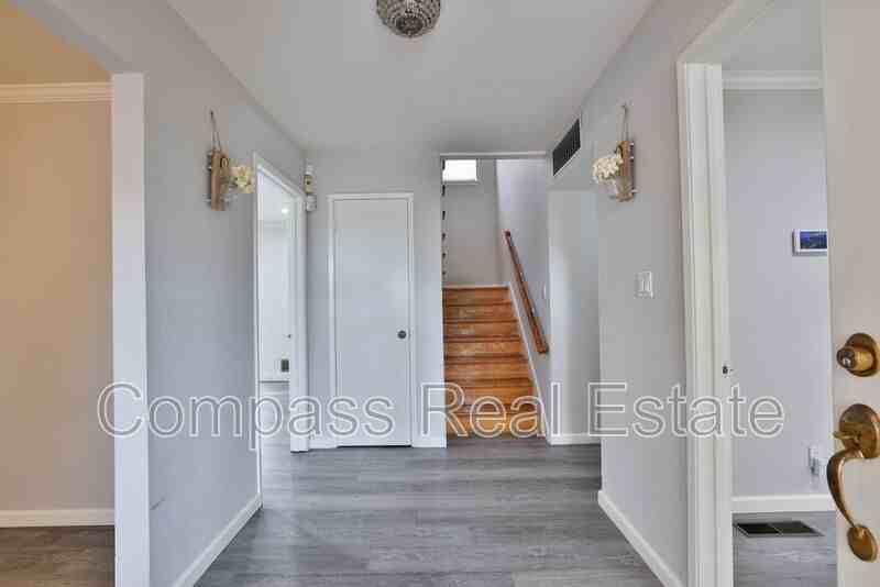 561 Bevans Dr - Photo 2 of 24