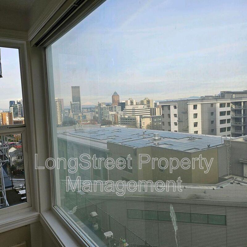 772 Sw Broadway Dr #3 - Photo 6 of 26