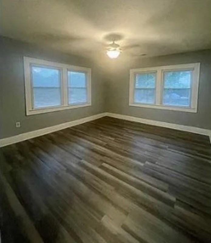 W 33rd St - Photo 5 of 9