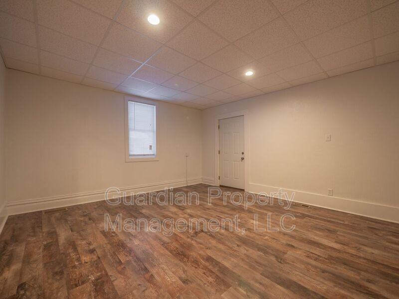 108 N Buchanan St #1 - Photo 2 of 8