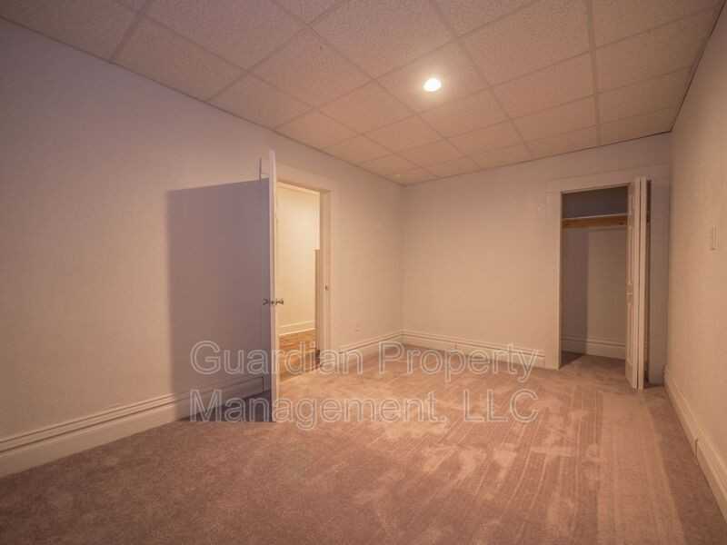 108 N Buchanan St #1 - Photo 6 of 8