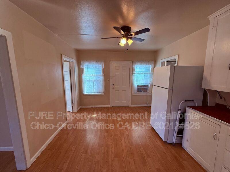 1532 Bridge St - Photo 5 of 14