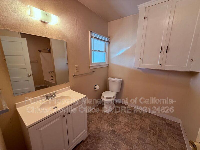 1532 Bridge St - Photo 7 of 14
