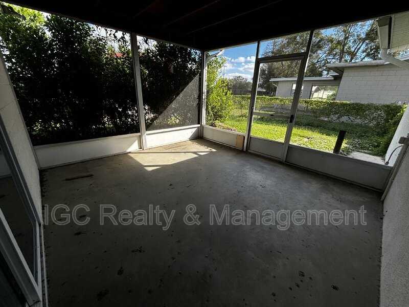 707 Fern Ave - Photo 2 of 16