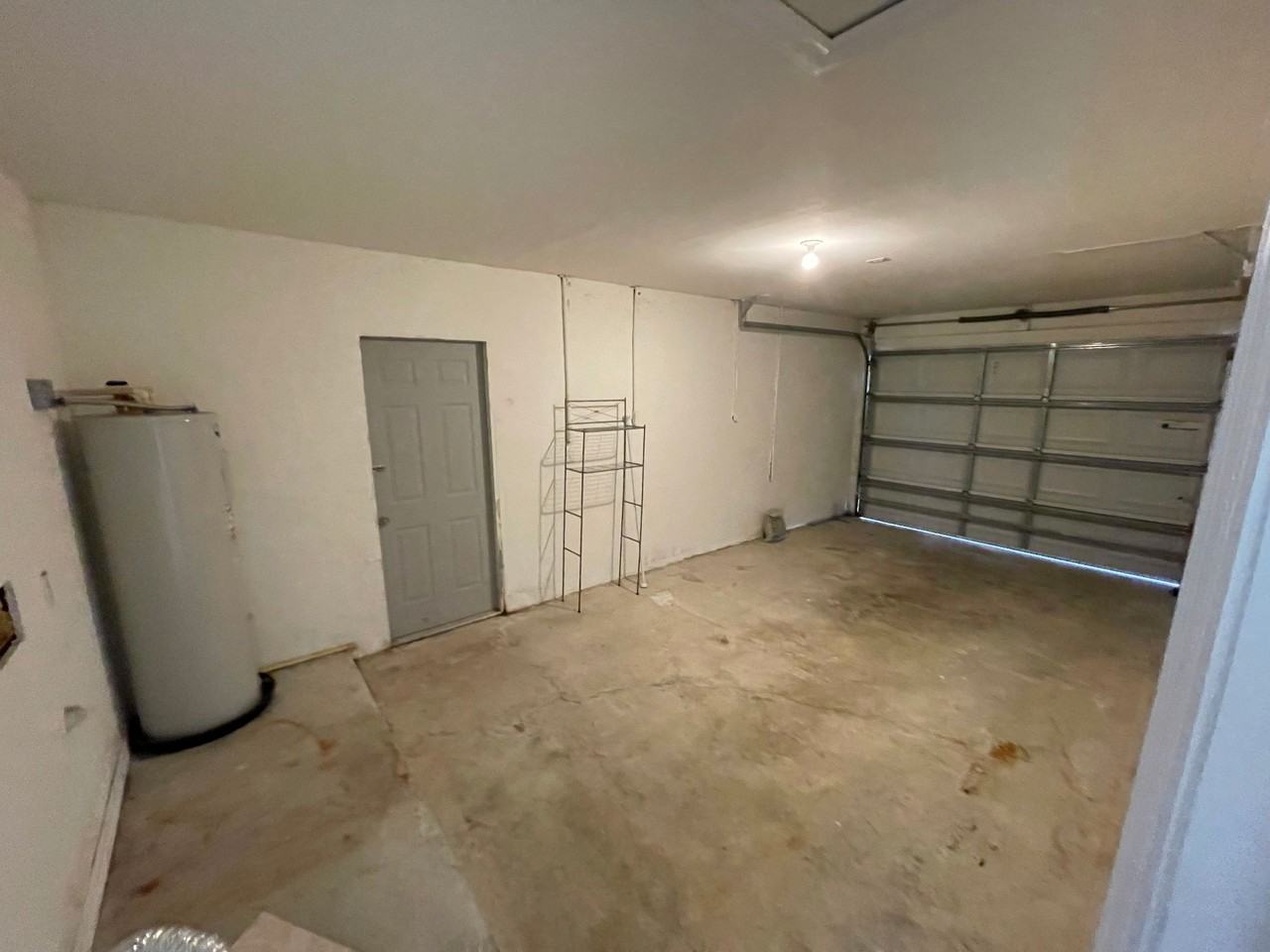 772 Holmes Ave - Photo 3 of 7