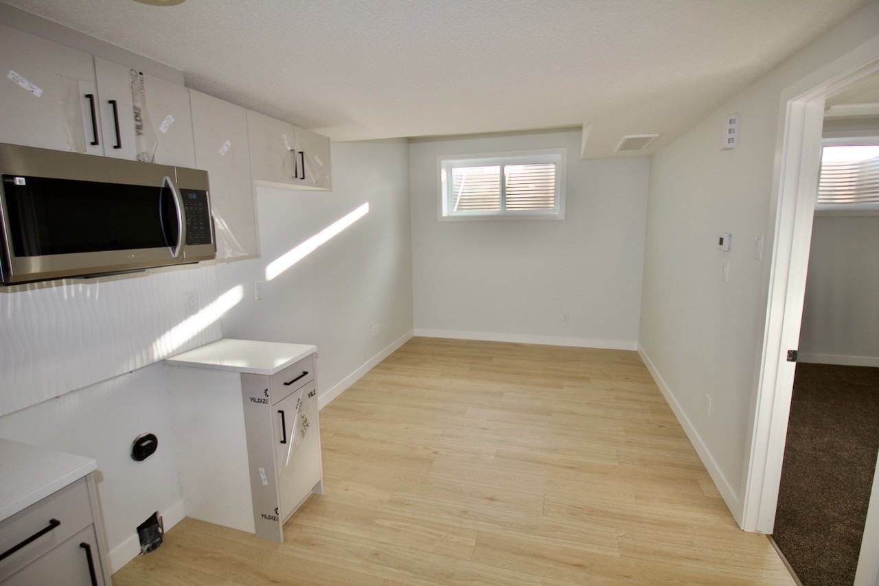 8837 Carson Way Sw Bsmt #Bsmt - Photo 2 of 14