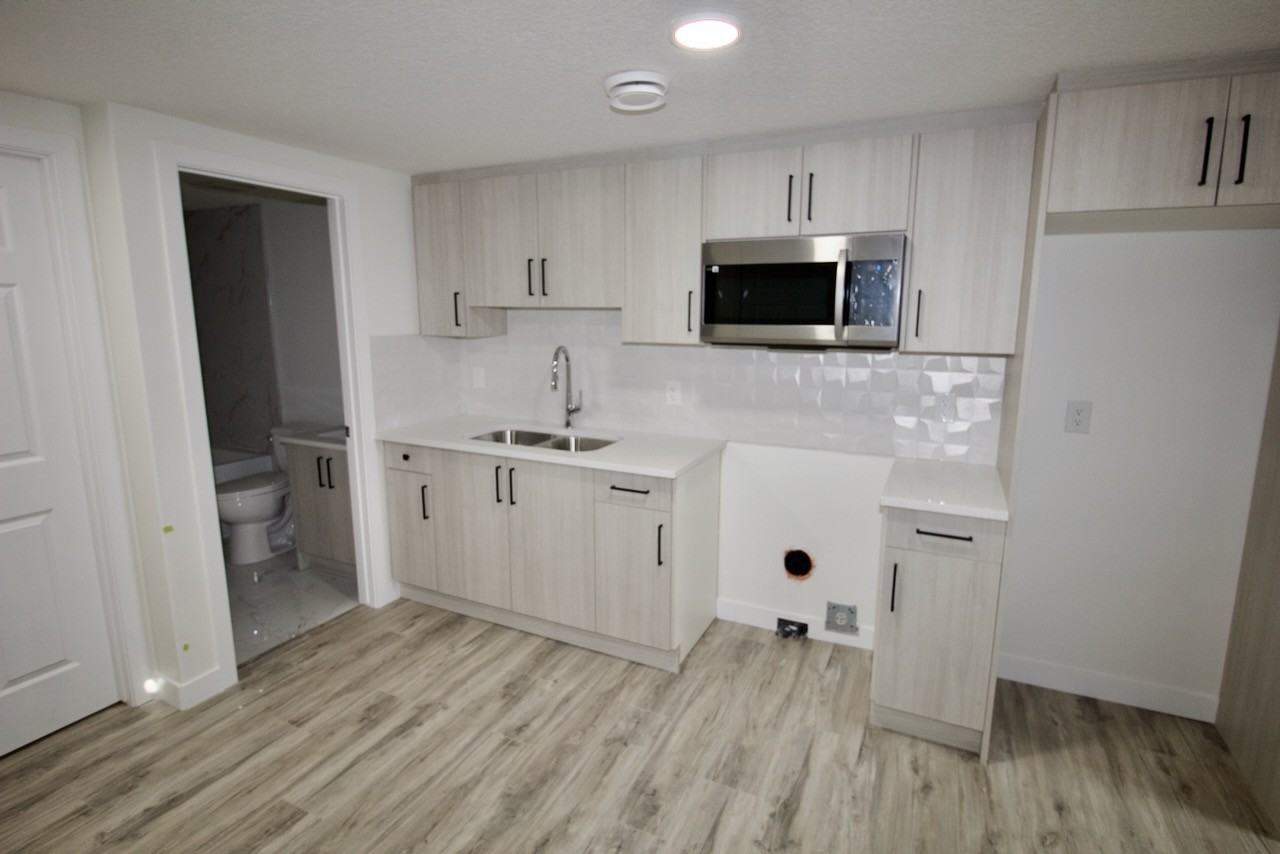 8841 Carson Way Sw Bsmt #Bsmt - Photo 2 of 16