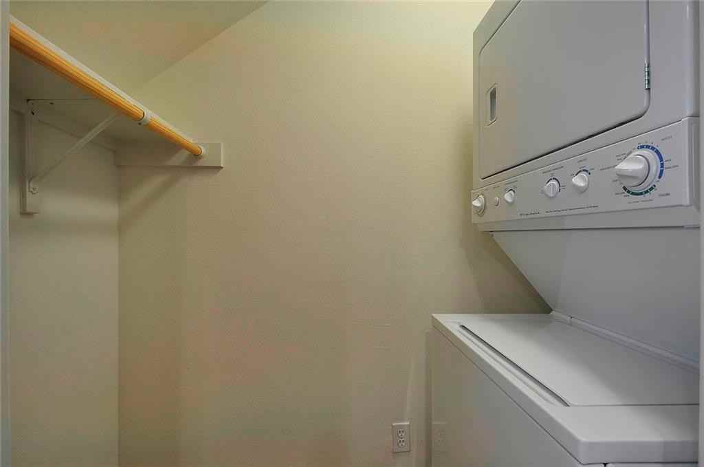 711 W 32Nd St - Photo 4 of 50