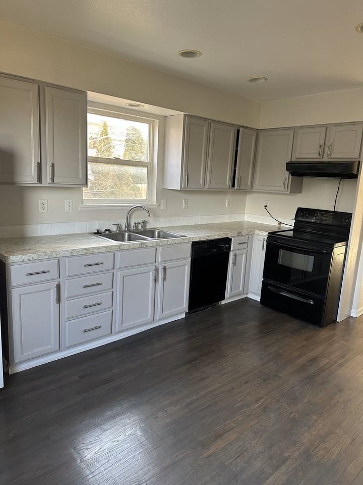 5114 W 5th St #NA - Photo 5 of 50