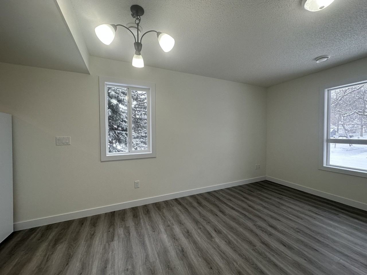 11903 93 St Nw - Photo 4 of 16