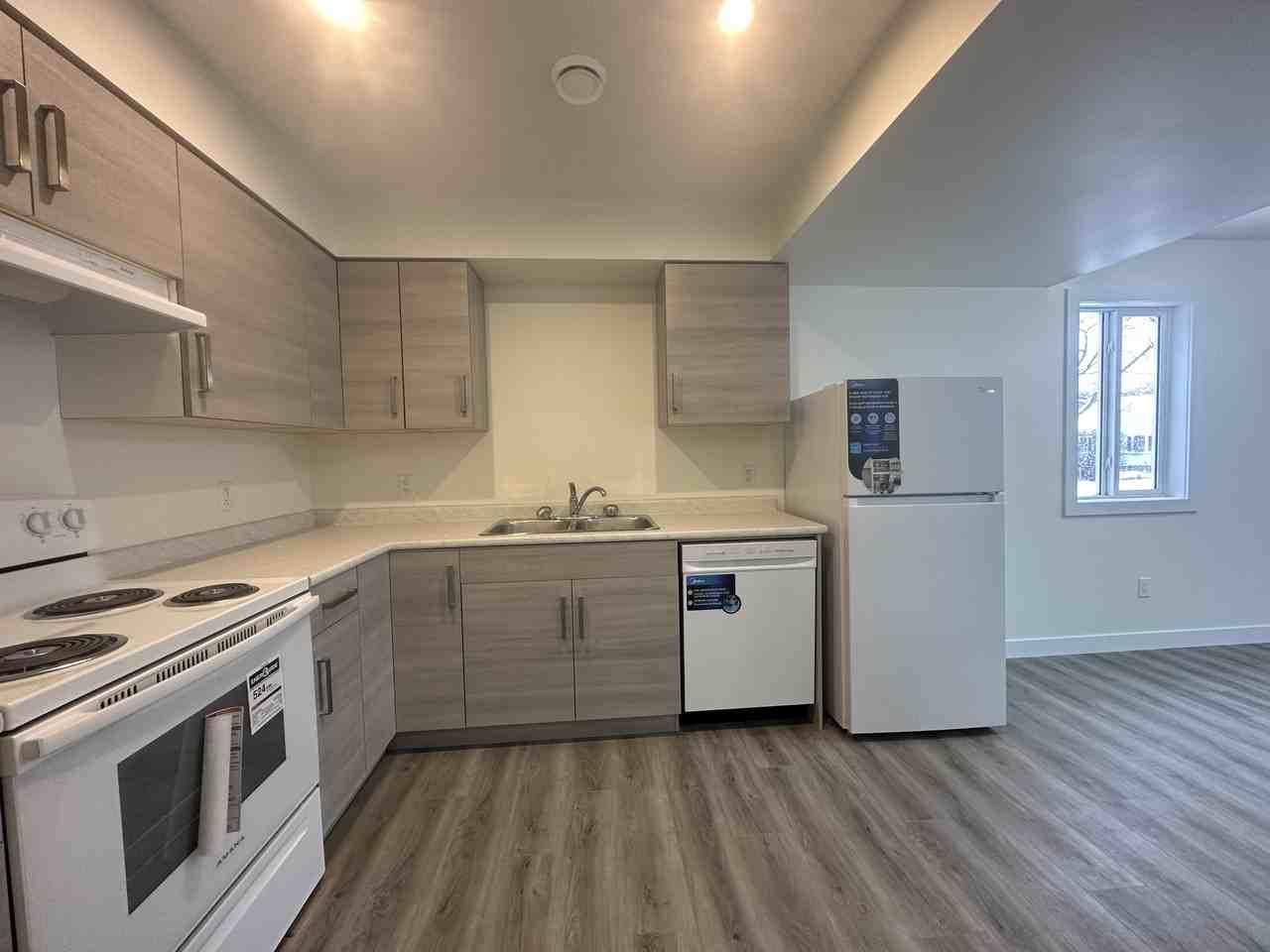 11903 93 St Nw - Photo 5 of 16